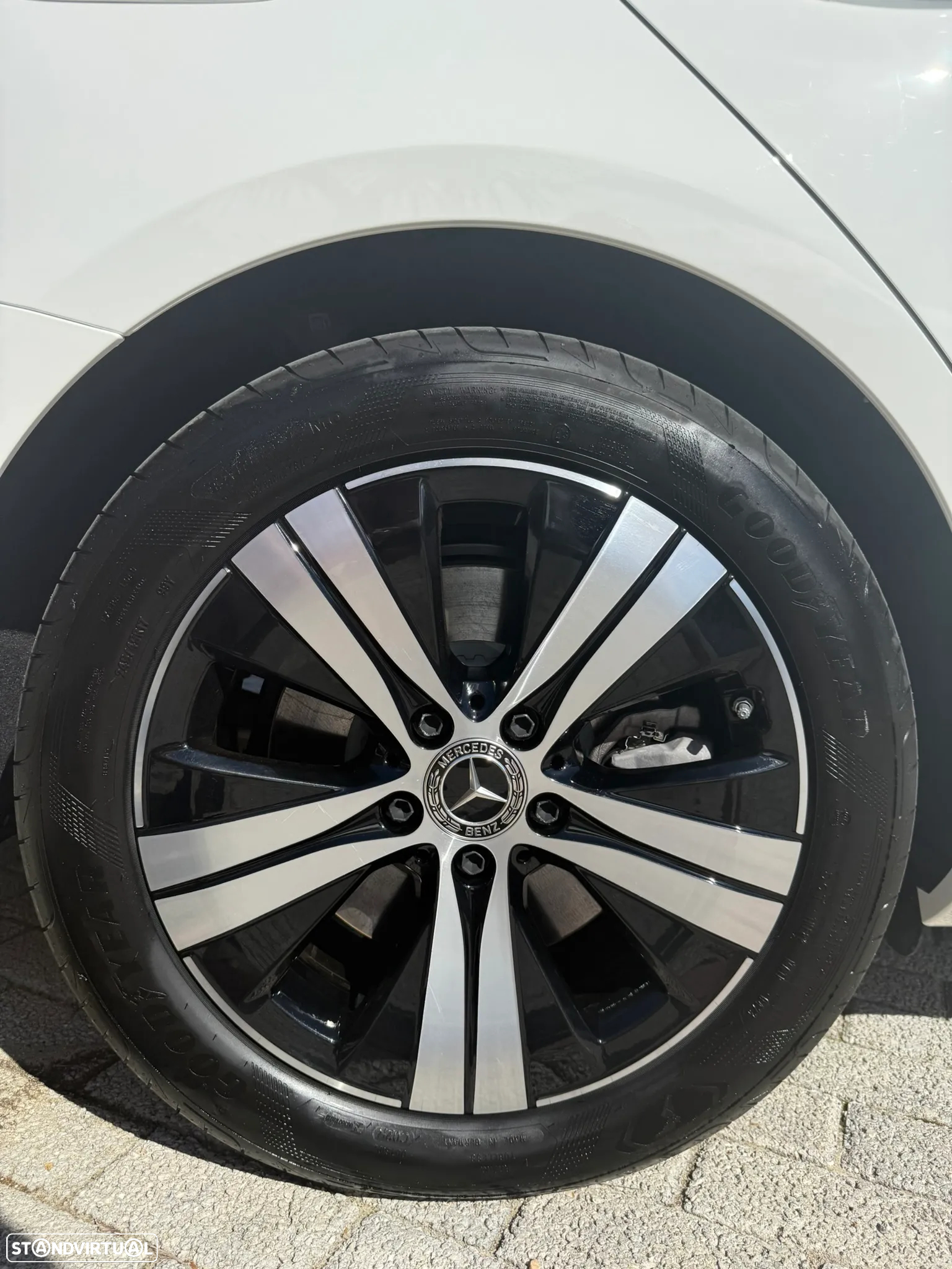 Mercedes-Benz C 300 e Avantgarde - 12
