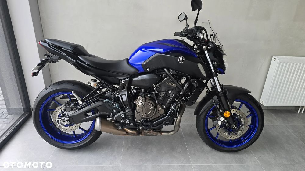 Yamaha MT - 8