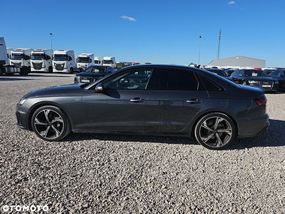 Audi A4 Limousine - 8