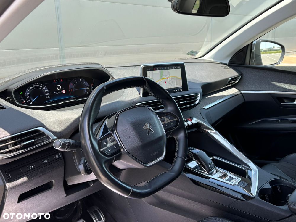 Peugeot 3008 1.5 BlueHDi Road Trip S&S EAT8 - 33