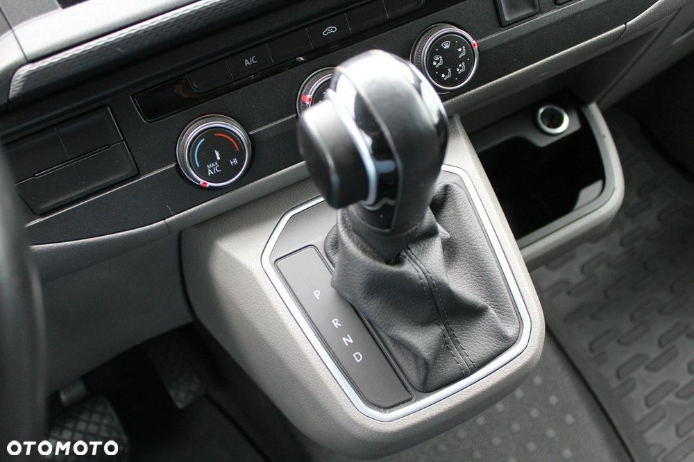 Volkswagen Transporter - 16