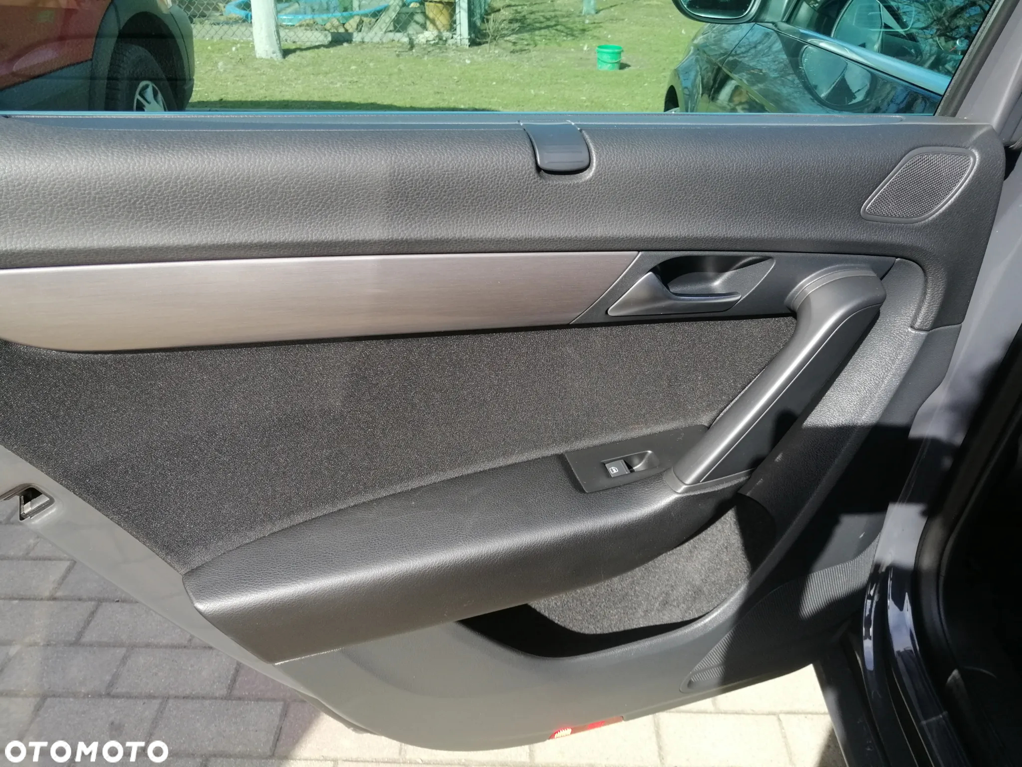Volkswagen Passat 2.0 TDI Comfortline DSG - 13
