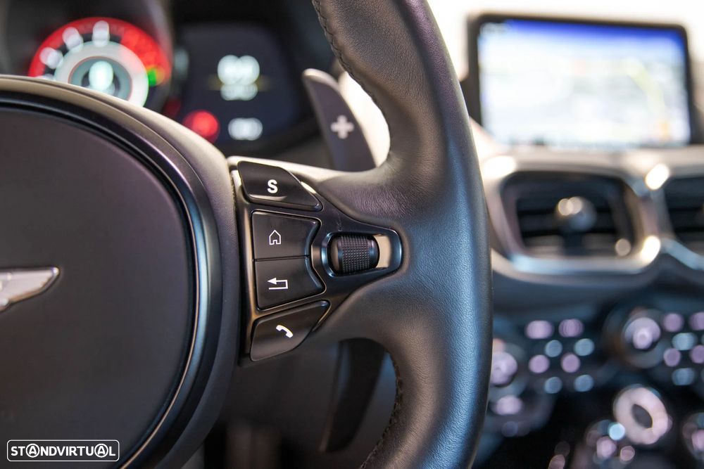 Aston Martin Vantage Coupe V8 - 26