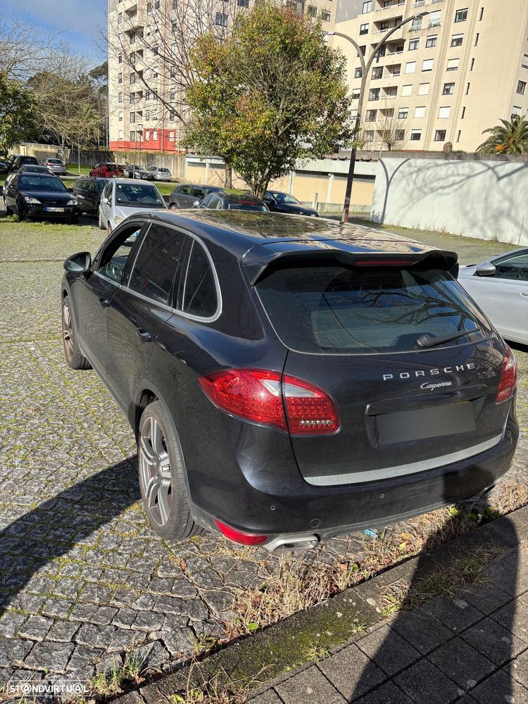 Porsche Cayenne Standard - 2