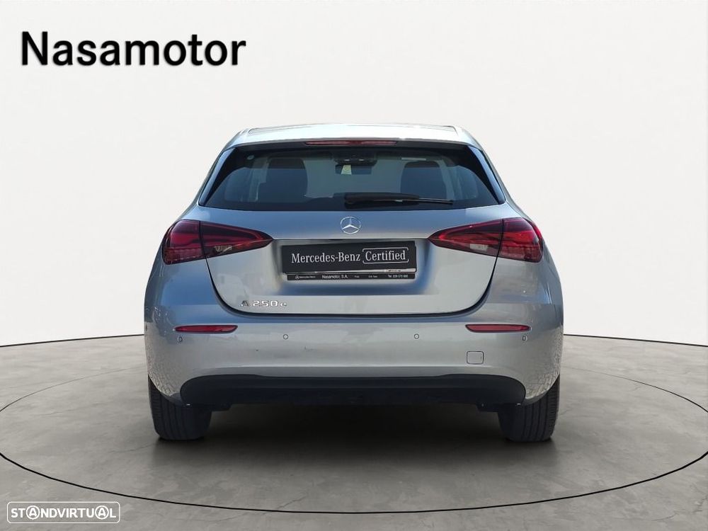Mercedes-Benz A 250 — fotografia 3