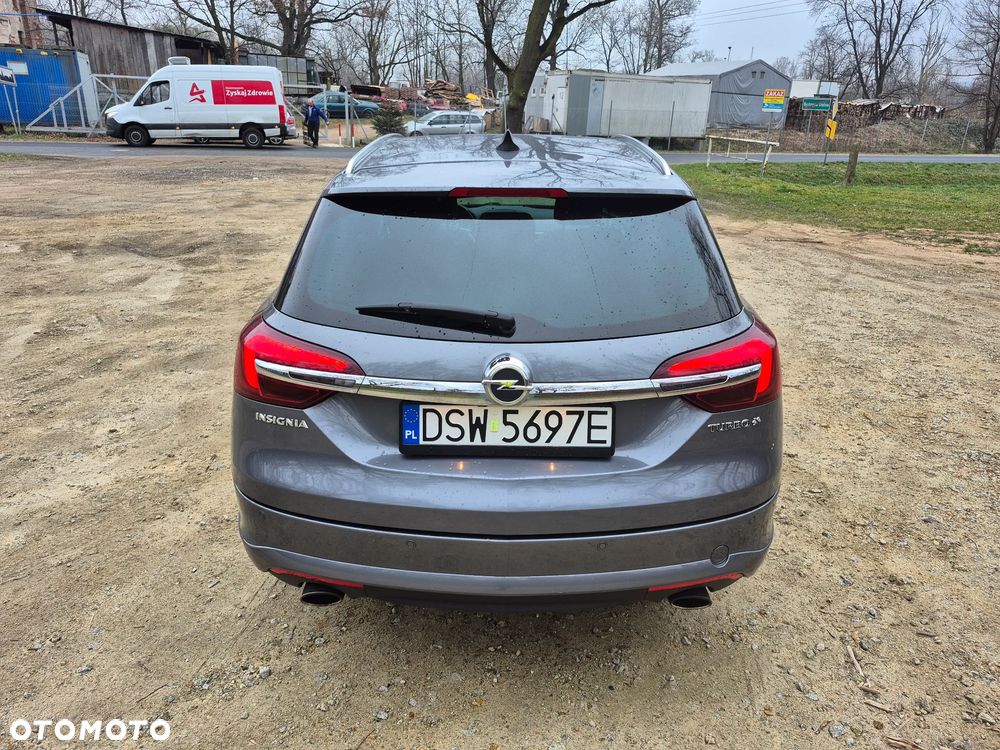 Opel Insignia 2.0 SIDI Turbo 4x4 Sports Tourer Innovation - 11