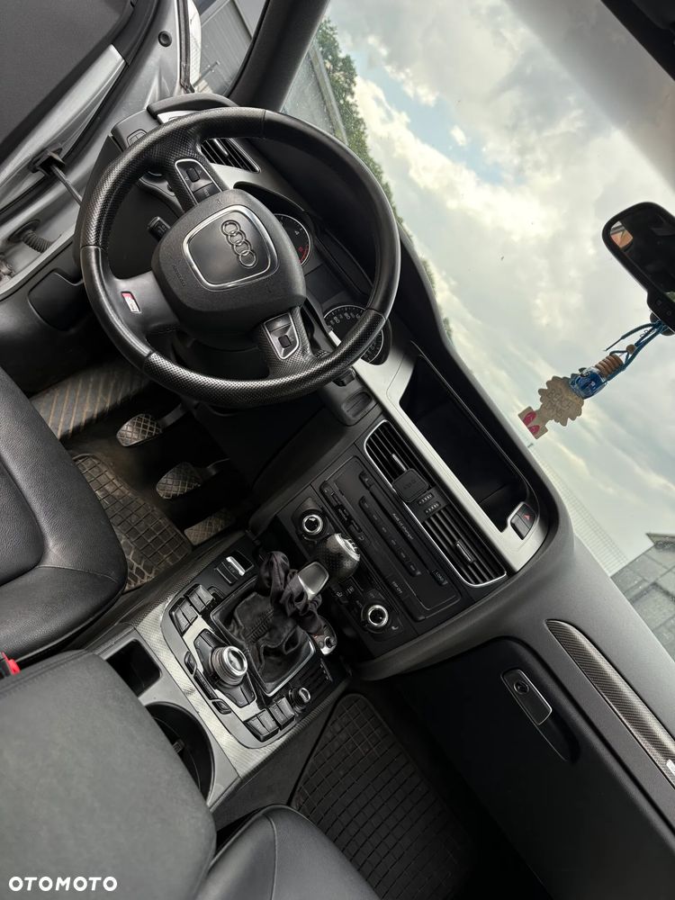 Audi A4 Avant - 14