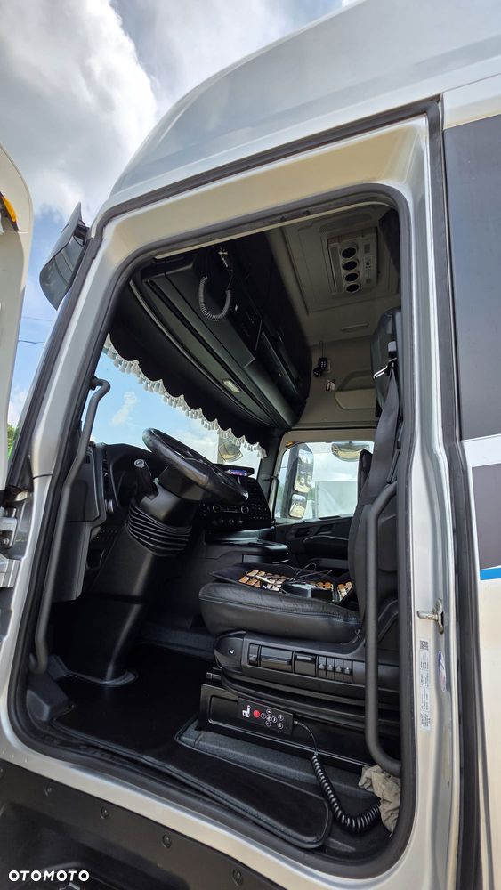 Ford F-MAX - 9