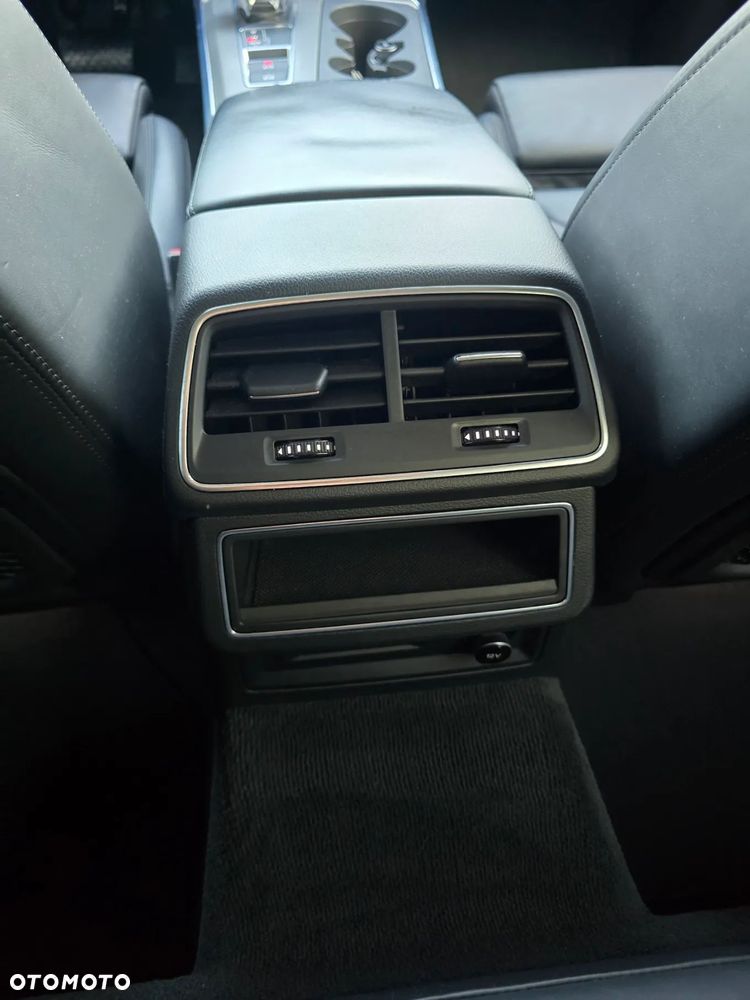 Audi A6 Avant 40 TDI quattro S tronic design - 17