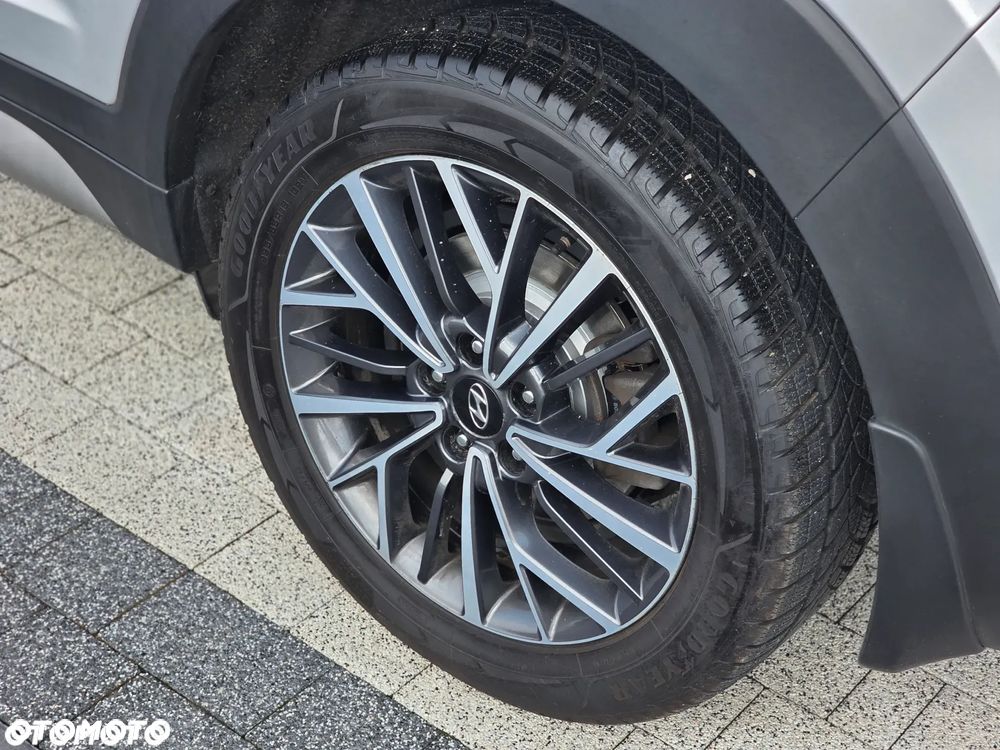 Hyundai Tucson 1.6 T-GDI Style 4WD DCT - 24