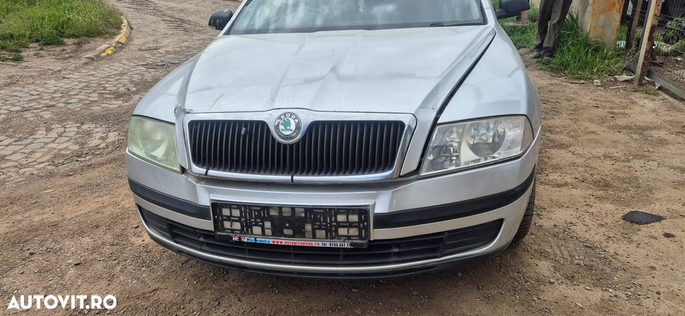 Piese de Skoda Octavia 2 2008 nonfacelift 1.6 FSi benzina hatchback - 13