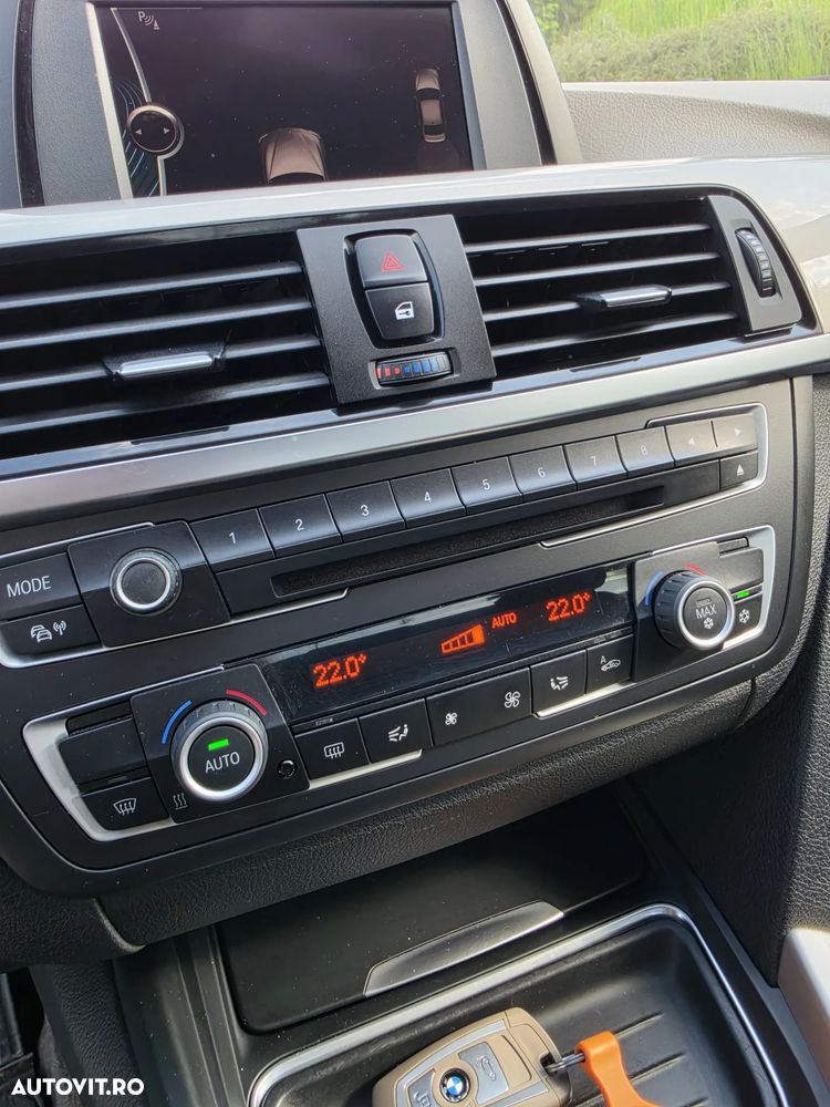 BMW Seria 3 320i - 21