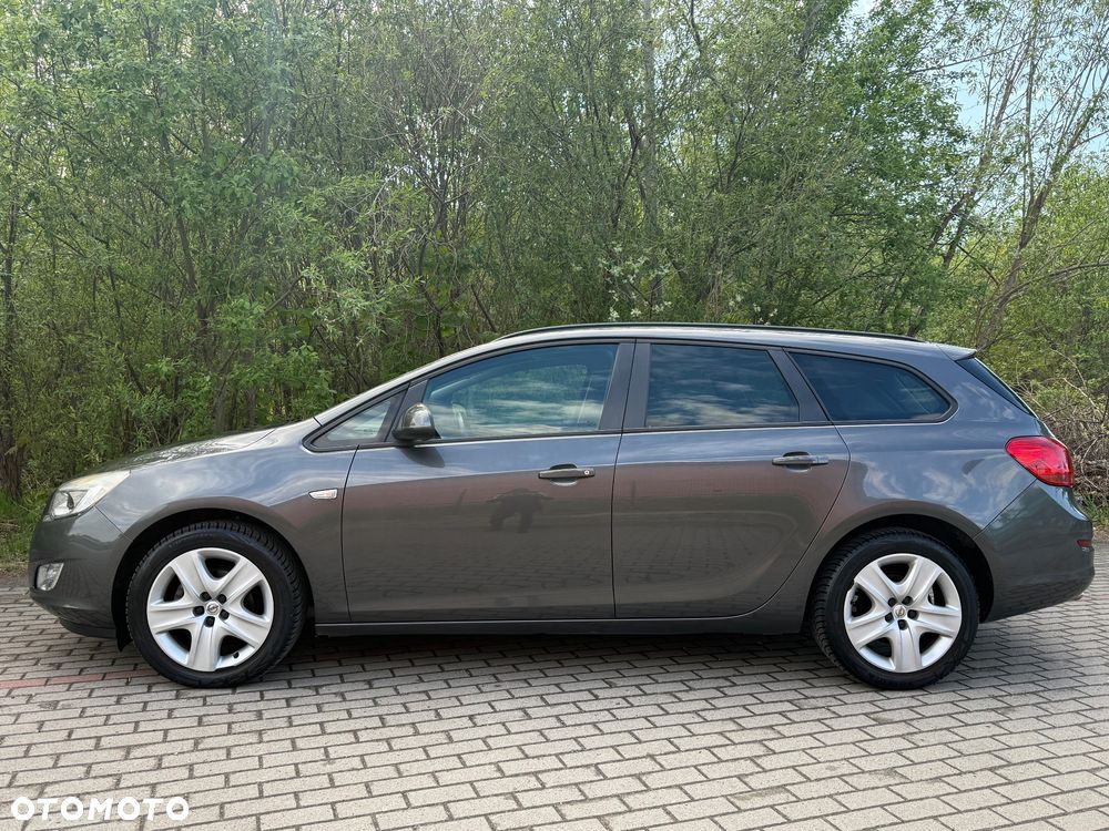 Opel Astra 1.4 Turbo - 11