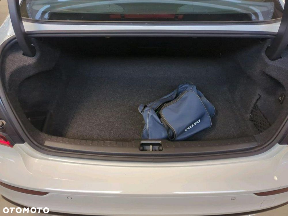 Volvo S60 - 16