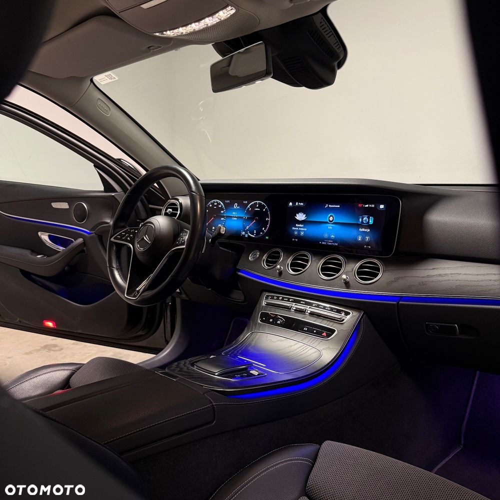 Mercedes-Benz Klasa E 220 d T 9G-TRONIC Avantgarde - 12