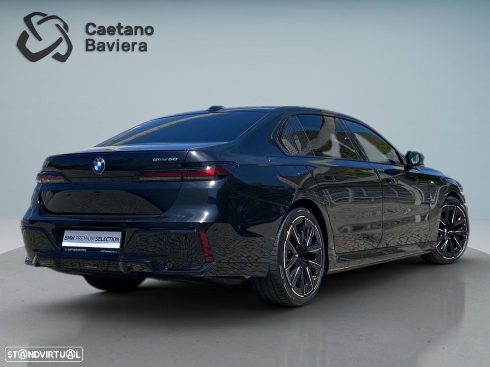 BMW i7 eDrive50 Pack Desportivo M Pro — fotografia 2