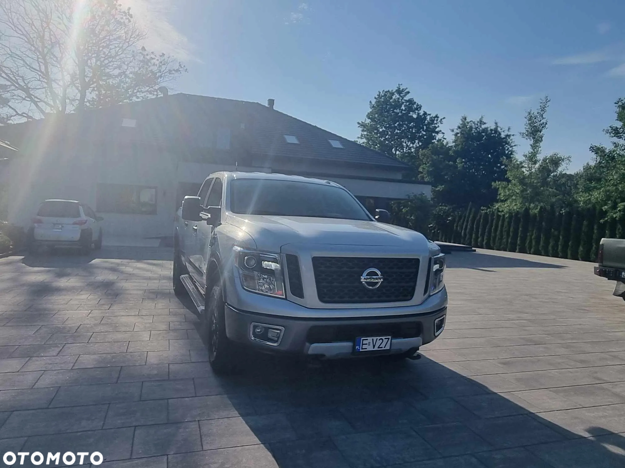 Nissan Titan - 11