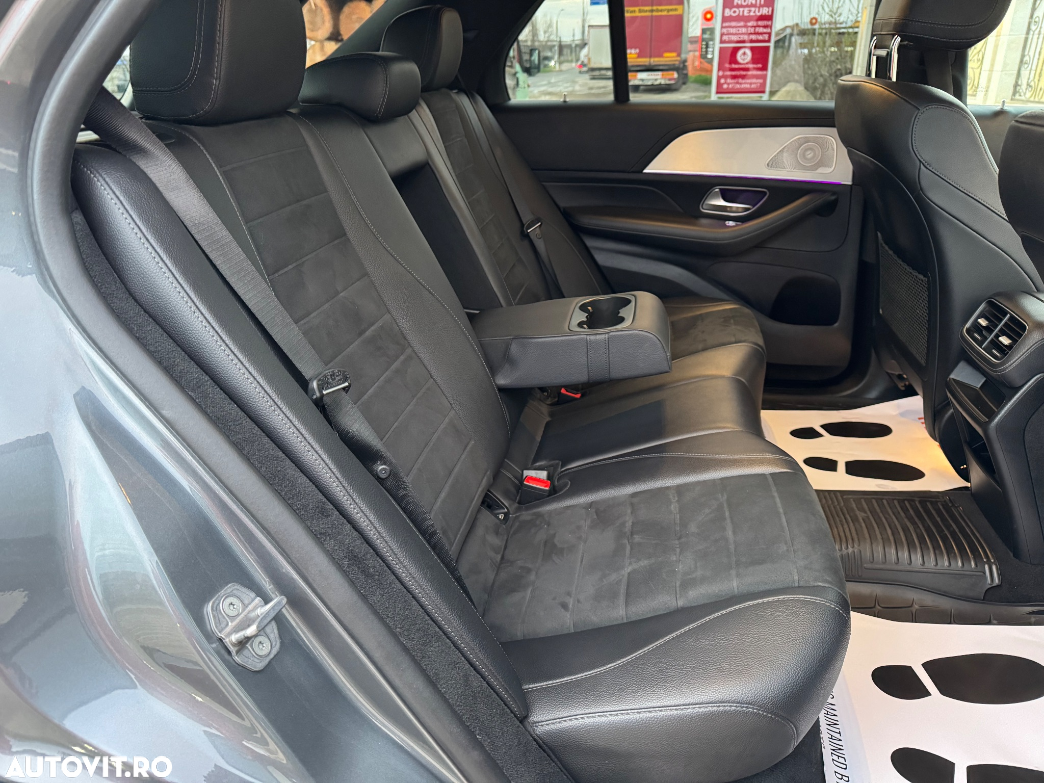 Mercedes-Benz GLE 350 d 4Matic 9G-TRONIC AMG Line - 13