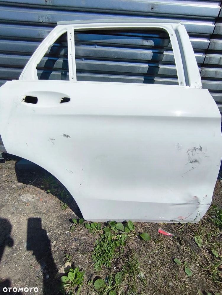 MERCEDES GLC W253 DRZWI TYLNE PRAWE POZNAŃ GIEŁDA