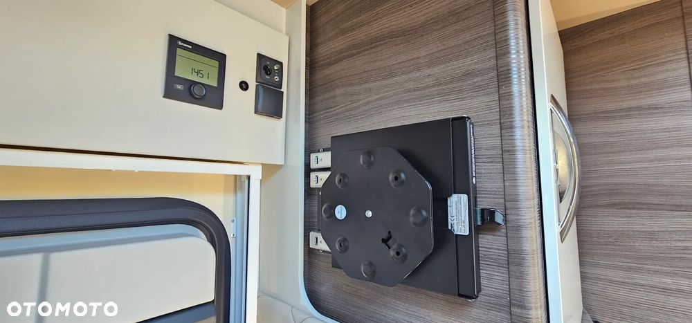 McLOUIS NEVIS 879G - 15