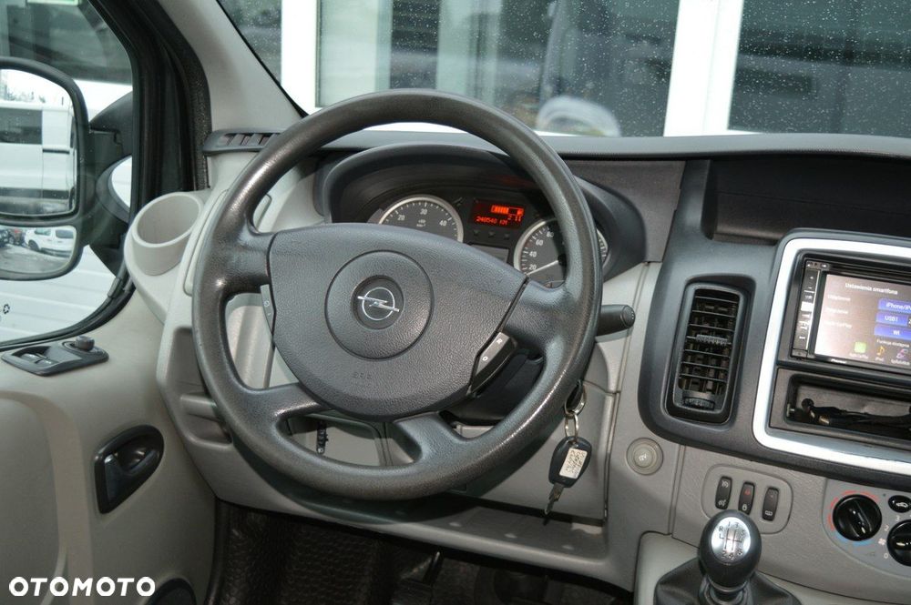 Opel Vivaro - 21