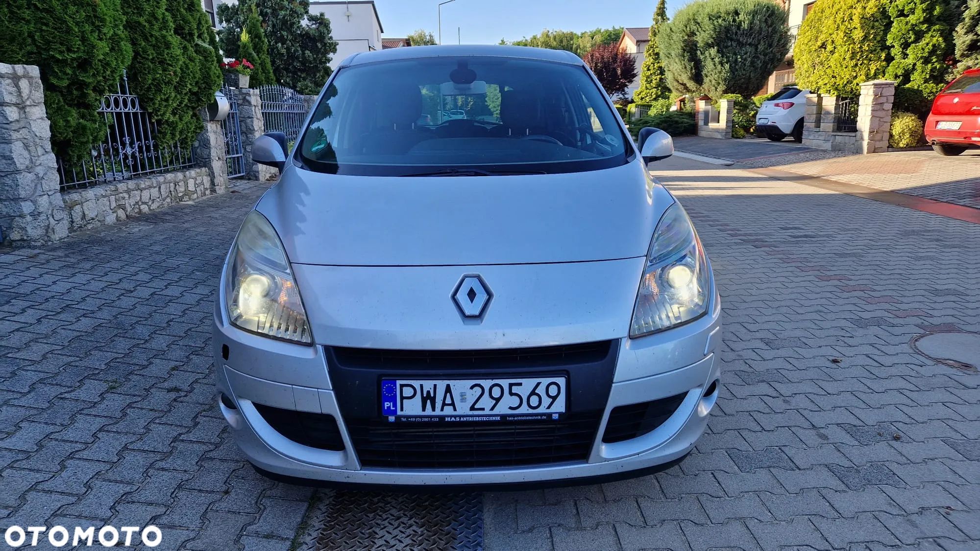 Renault Scenic 1.9 dCi Expression - 1