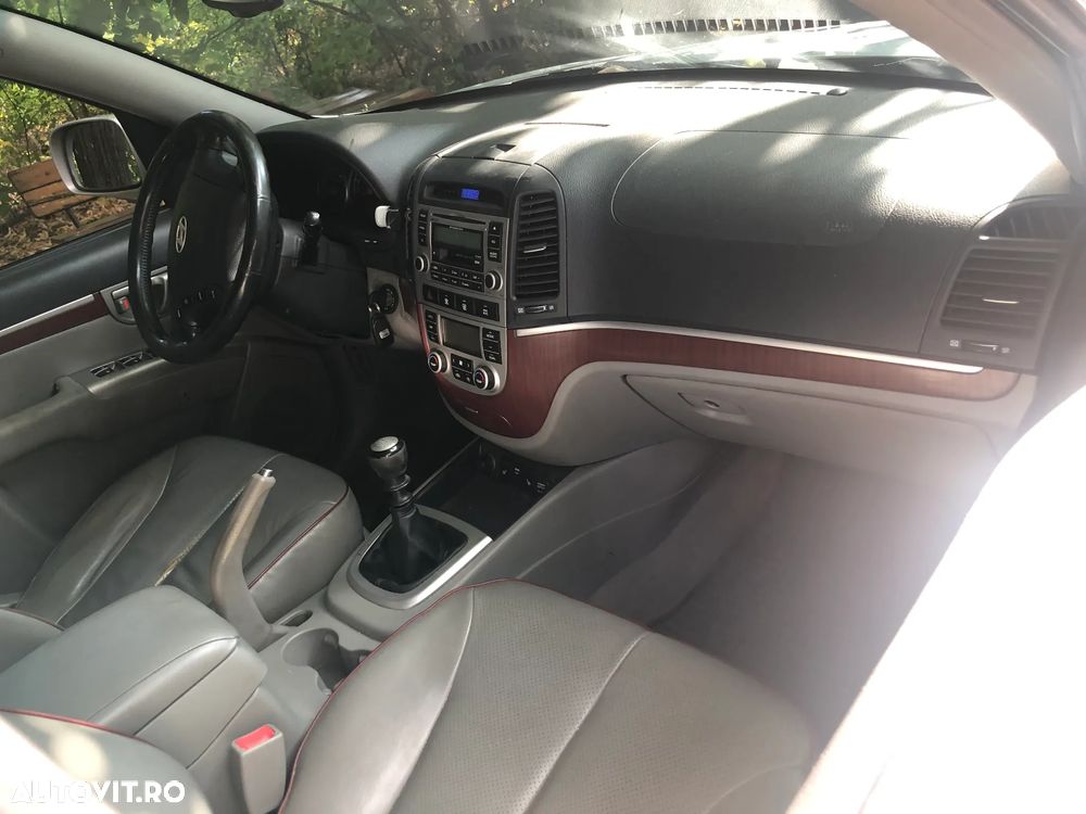 Dezmembrez Hyundai Santa FE 2 gri argintiu 2.2 diesel cutie manuala - 10