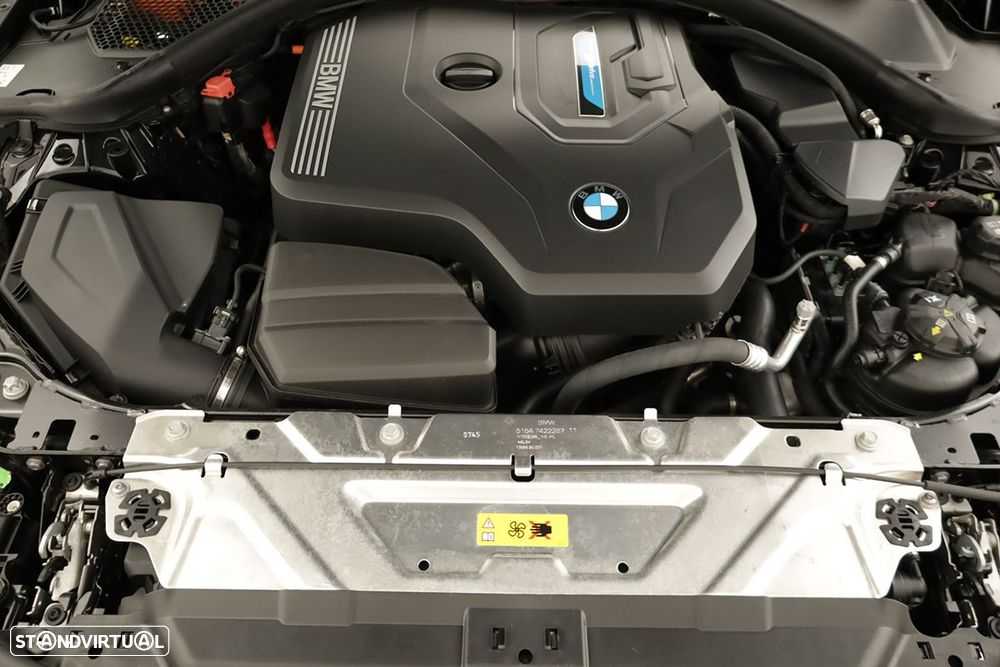 BMW 330 e Edição Desportiva M Auto - 26
