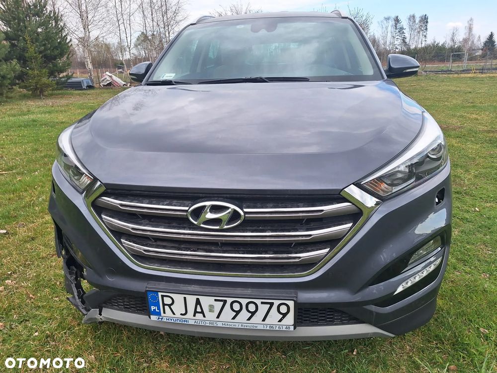 Hyundai Tucson - 2