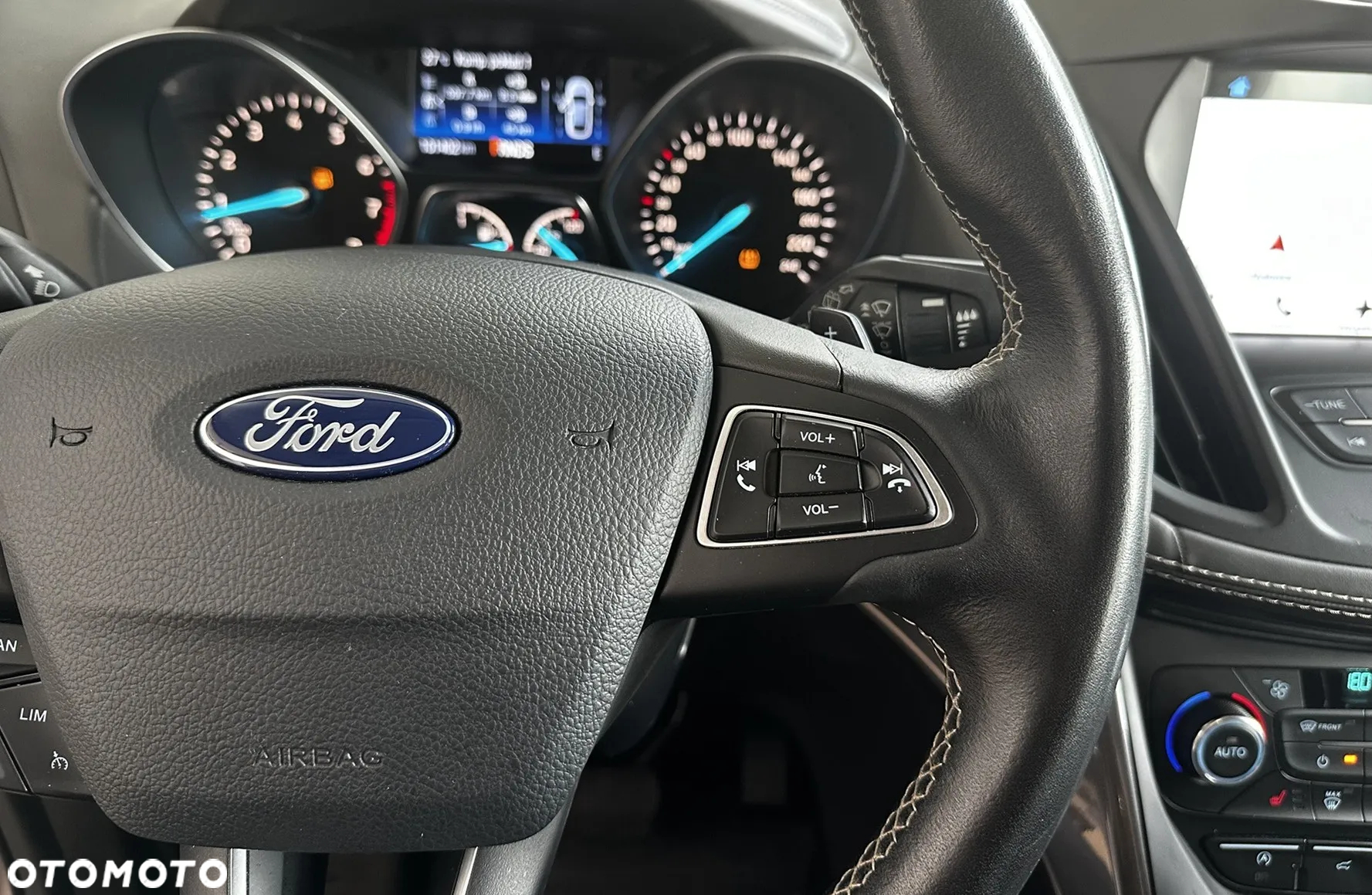 Ford Kuga 1.5 EcoBoost 4x4 Vignale - 12