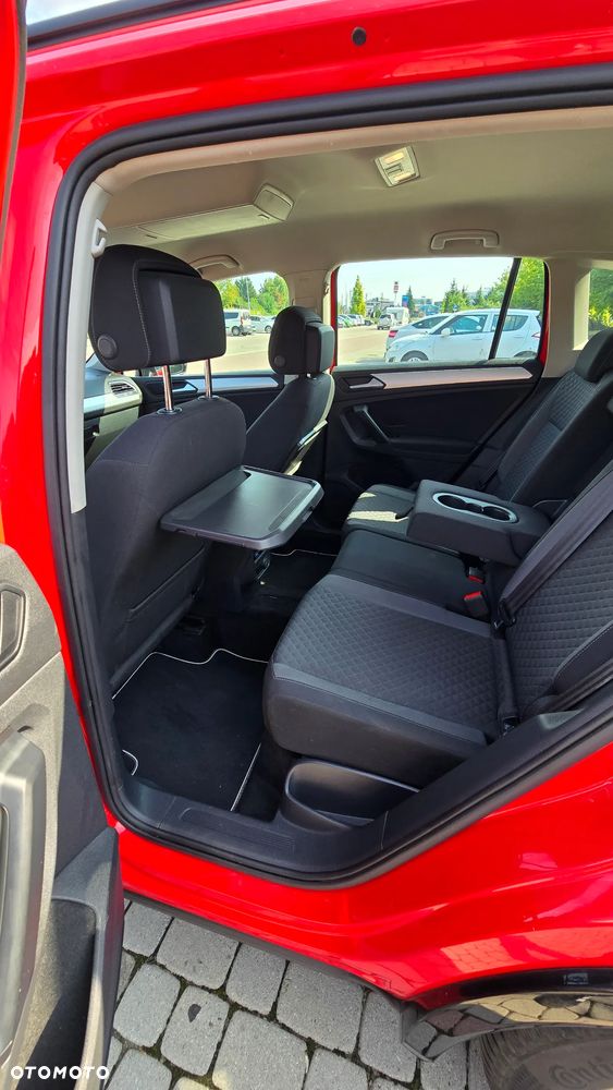 Volkswagen Tiguan - 14
