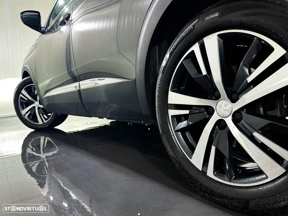 Peugeot 3008 1.6 PureTech GT EAT8 - 8
