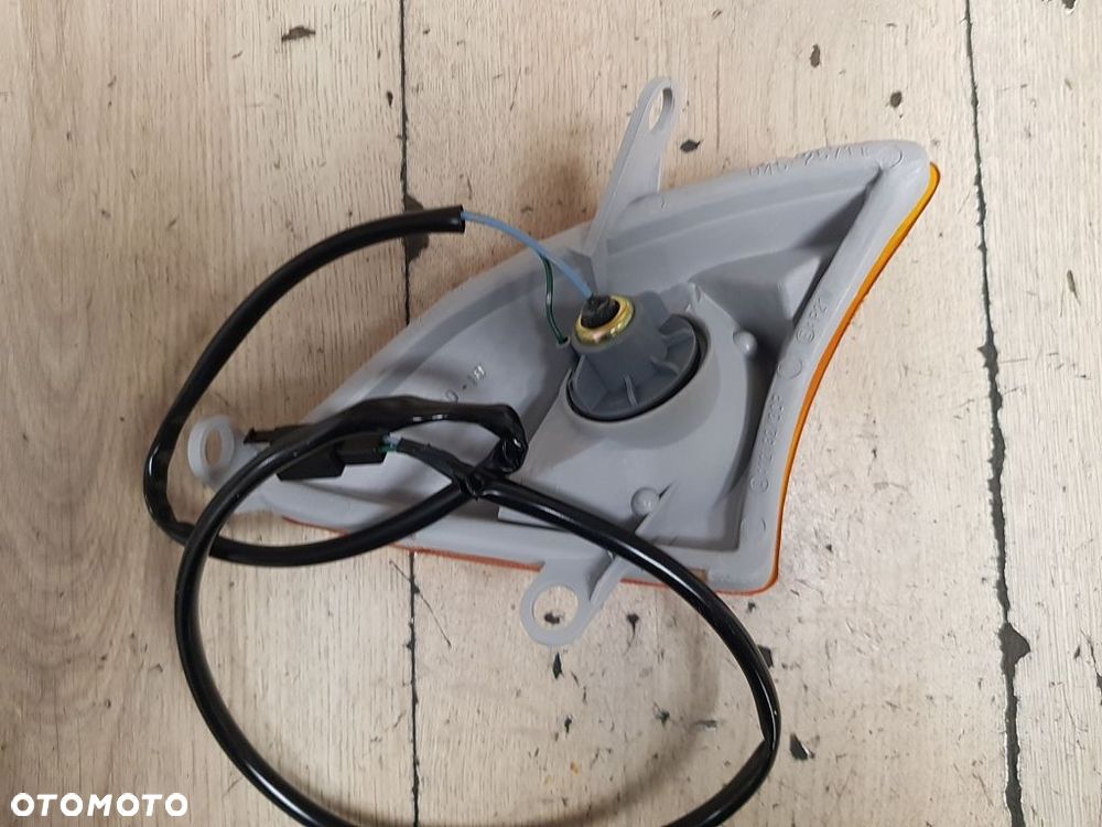 Kierunkowskaz prawy Honda CBR 1000 F  33400-MS2-601 - 11