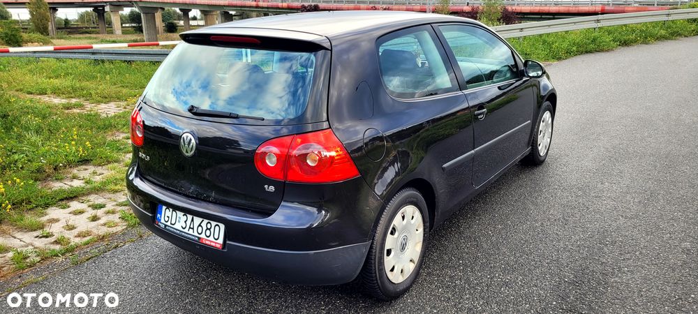 Volkswagen Golf V 1.6 Comfortline - 3