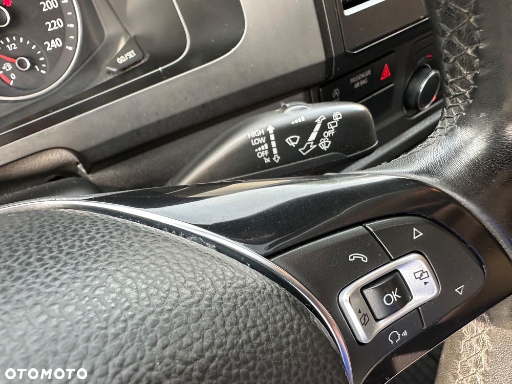 Volkswagen Caravelle 2.0 TDI L1 Comfortline - 26