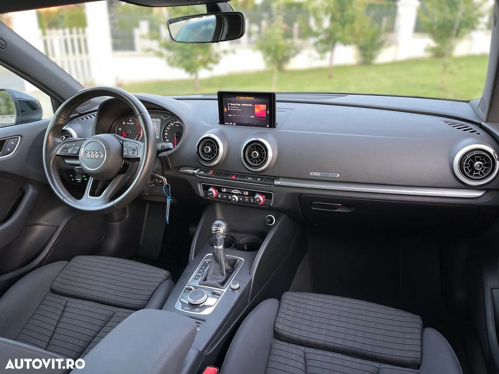 Audi A3 1.6 TDI Sportback S tronic sport - 18