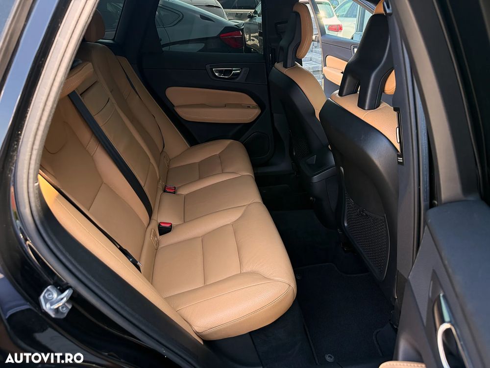 Volvo XC 60 D4 AWD Momentum - 7