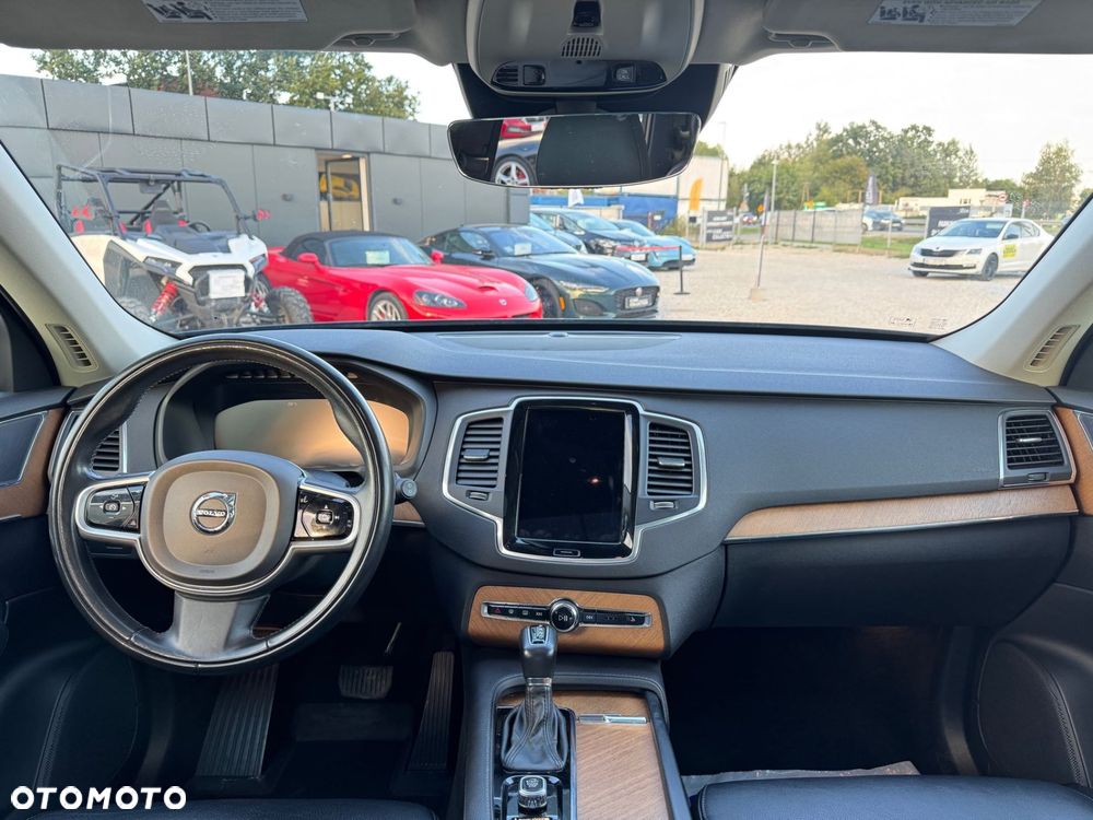 Volvo XC 90 - 17