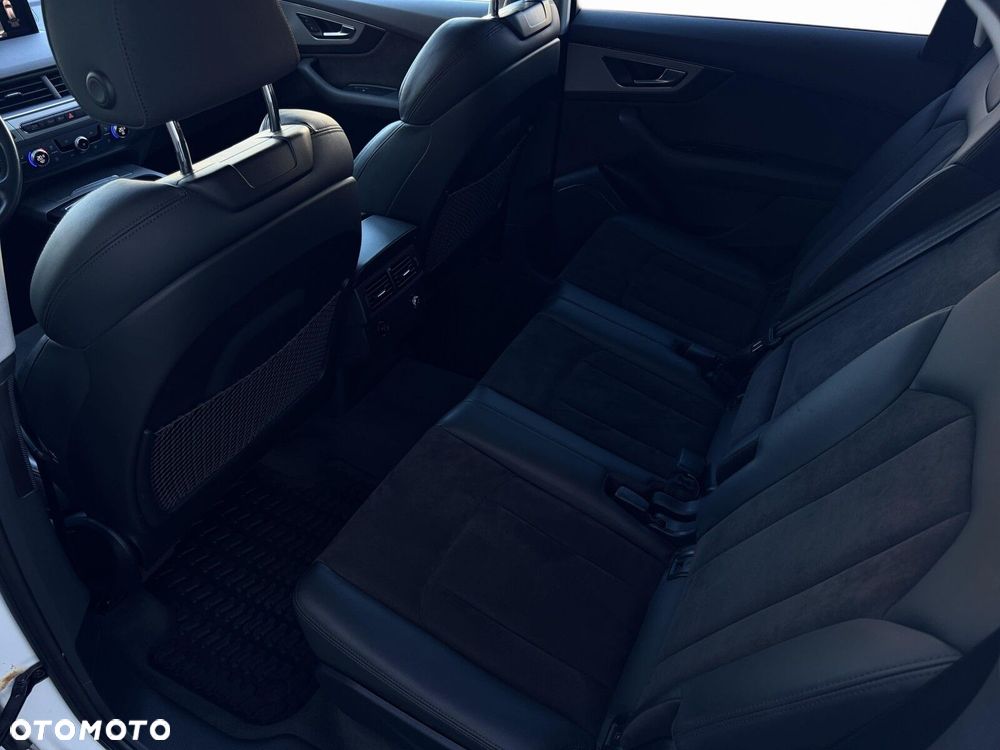 Audi Q7 45 TDI quattro tiptronic - 11