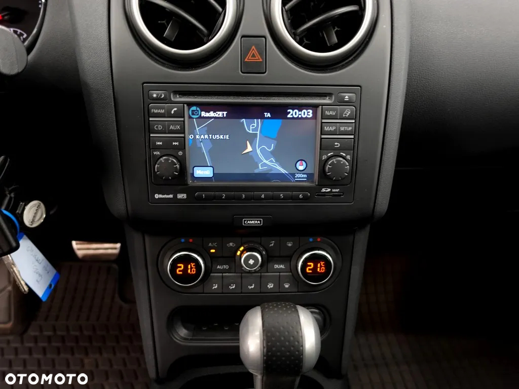 Nissan Qashqai 2.0 I-Way CVT - 22