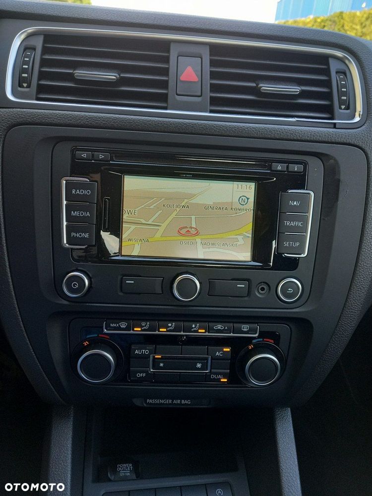 Volkswagen Jetta 1.6 TDI DPF Highline - 33