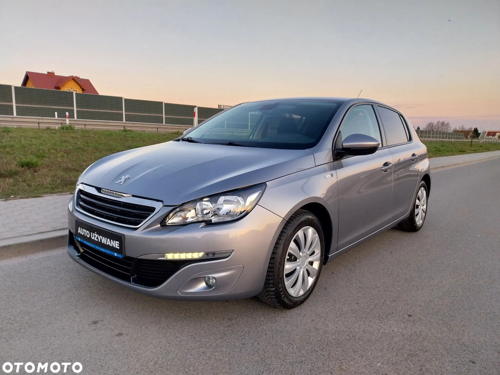 Peugeot 308 1.2 PureTech Style S&S - 1