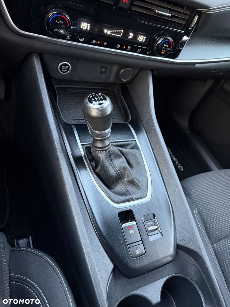 Nissan Qashqai 1.3 DIG-T MHEV N-Connecta - 38