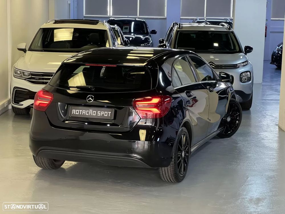 Mercedes-Benz A 180 2016 photo 2