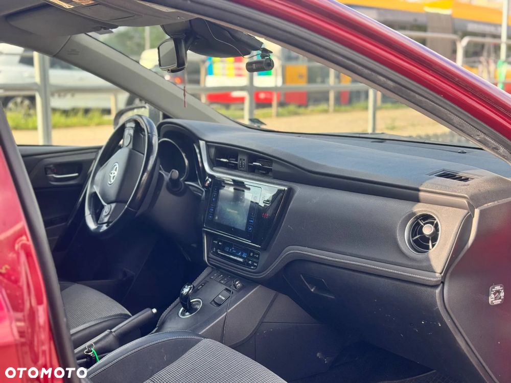 Toyota Auris Hybrid 135 Premium - 9