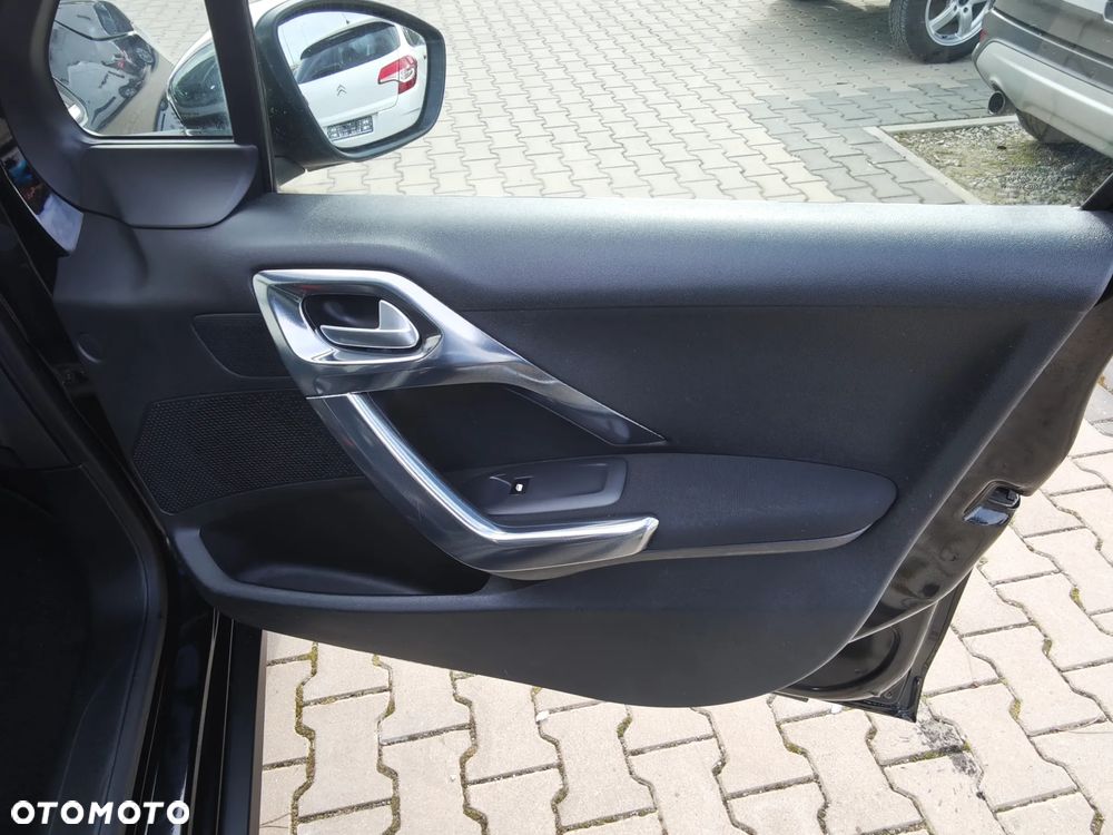 Peugeot 2008 e-HDi FAP 115 STOP & START Allure - 34