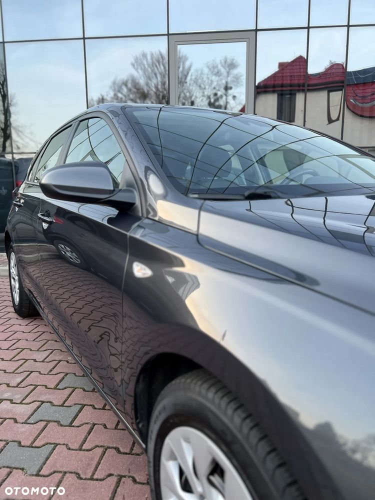 Hyundai i30 1.5 DPI Classic + - 22