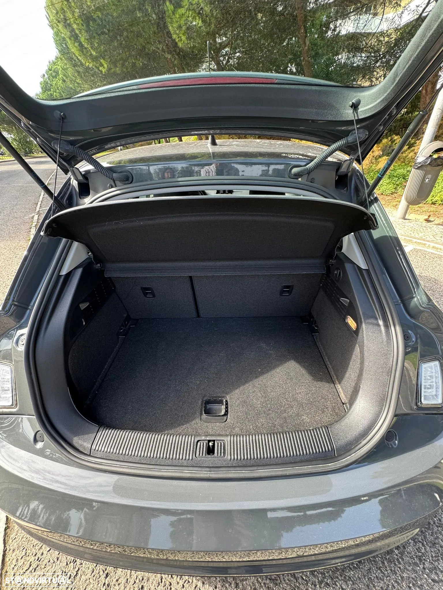 Audi A1 Sportback 1.4 TDI Design - 17