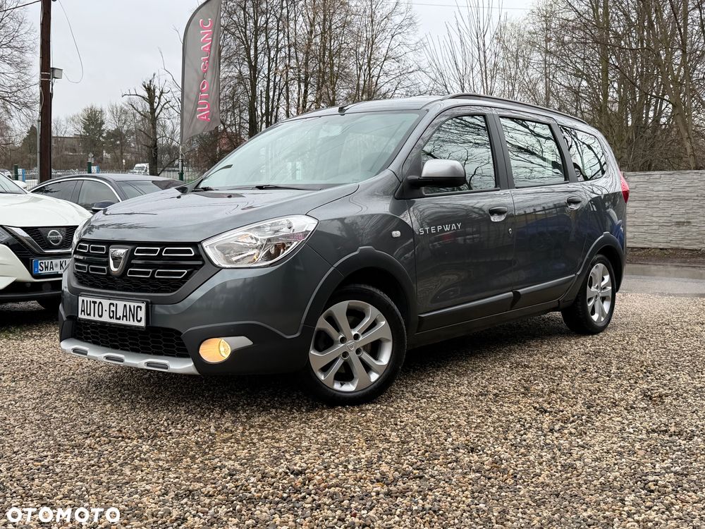 Dacia Lodgy TCe 115 Stepway - 1