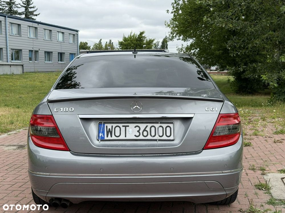 Mercedes-Benz Klasa C 180 BlueEFFICIENCY 7G-TRONIC Elegance - 6